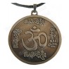 Colgante Feng-Shui  – Om Mani Padme Hung – Bronce envejecido