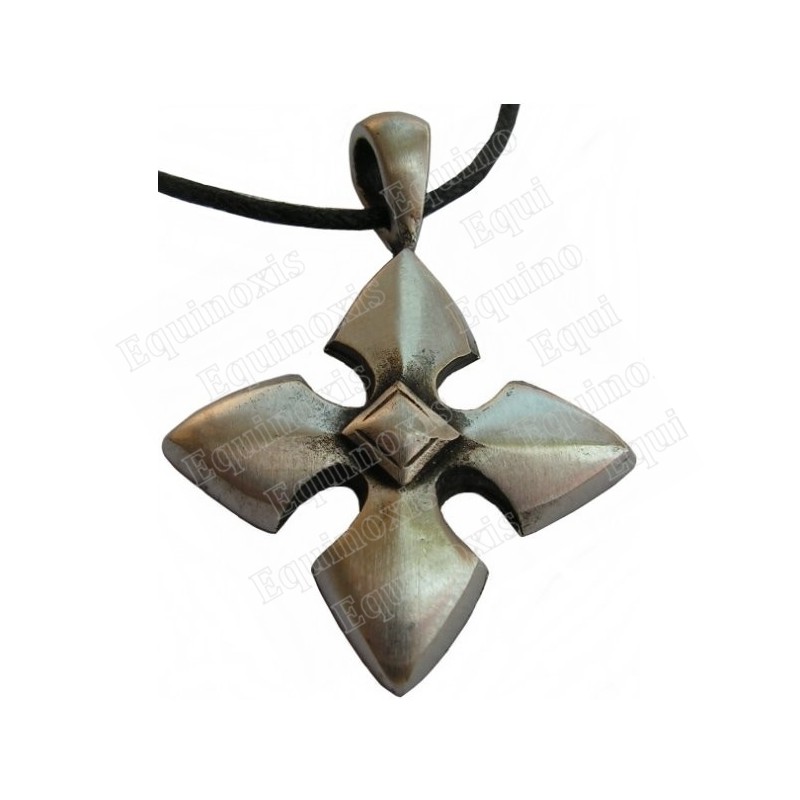 Colgante cruz – Cruz con puntas acabadas en flechas